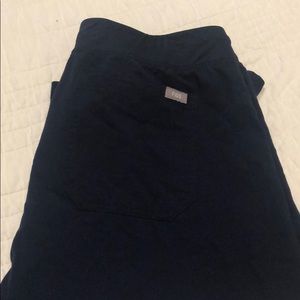 Figs Livingston basic scrub - medium- NAVY